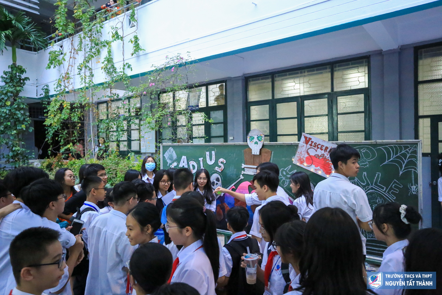 Biết ơn những người lái đò thầm lặng