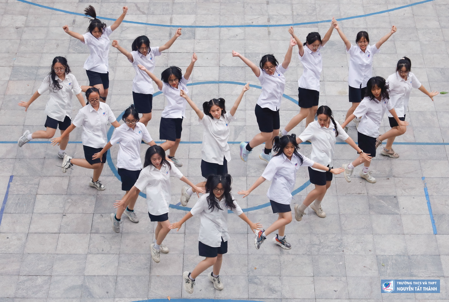 Giao hữu bóng rổ cùng đoàn trường Frederiksborg Gymnasium: Gay cấn và hồi hộp